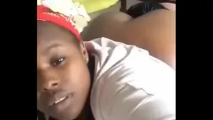 Chioma et Loveth lesbiennes ébènes se lèchent la chatte