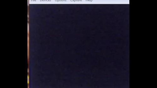 Africaine brune se masturbe sa chatte rasée